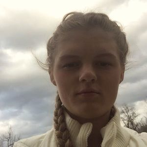 Meet your Posher, Faustina